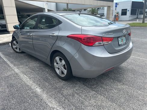 Used 2013 Hyundai Elantra GLS w/ Preferred Pkg FWD image 14