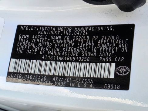 Used 2024 Toyota Camry SE w/ Cold Weather Package FWD image 33