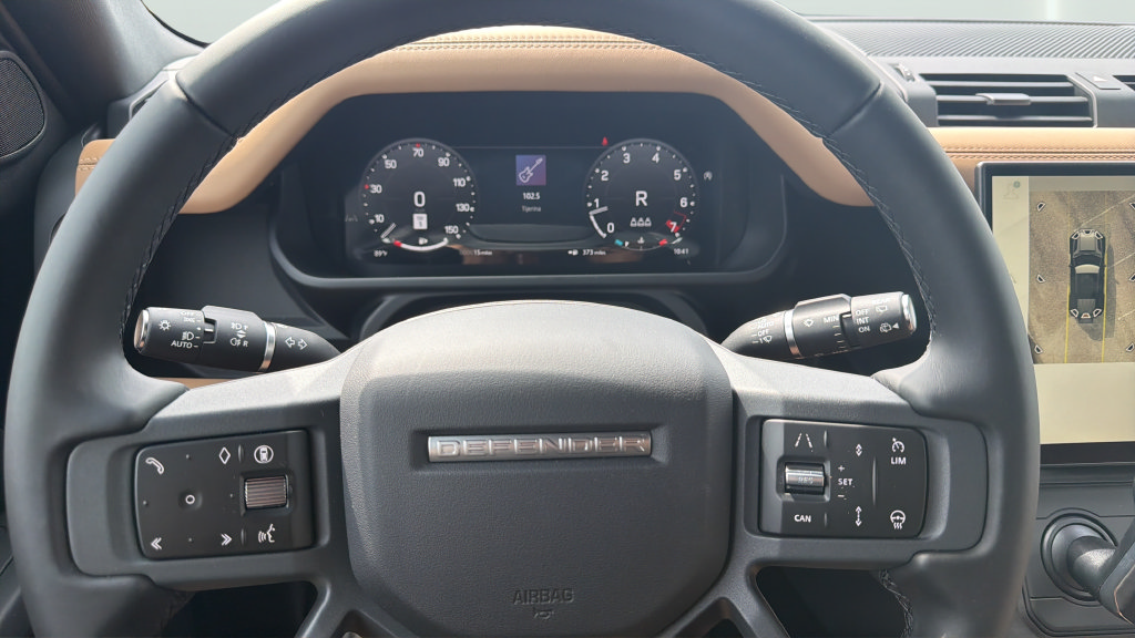 New 2026 Land Rover Defender 110 X-Dynamic SE AWD/4WD image 23