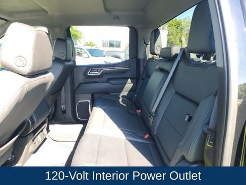 Used 2024 GMC Sierra 1500 SLT w/ X31 Off-Road Package image 22