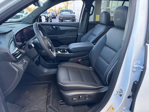 New 2026 Buick Enclave Sport Touring w/ Power Package image 4