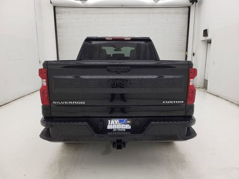 New 2025 Chevrolet Silverado 1500 Custom image 14