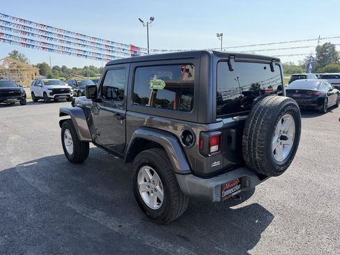 Used 2021 Jeep Wrangler Sport AWD/4WD image 7