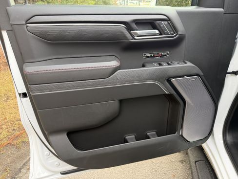 Used 2024 GMC Sierra 1500 AT4X image 15