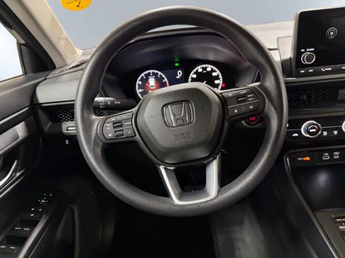 Used 2024 Honda CR-V EX image 17