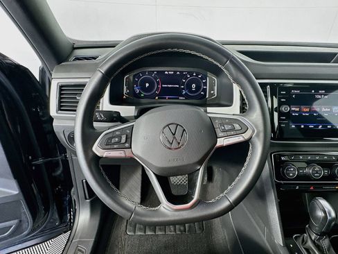 Used 2023 Volkswagen Atlas Cross Sport SE w/ Panoramic Sunroof Package AWD/4WD image 11