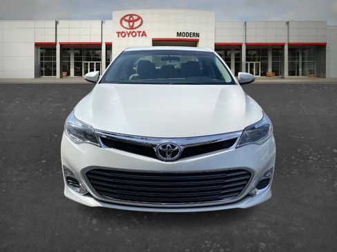 Used 2015 Toyota Avalon XLE image 2