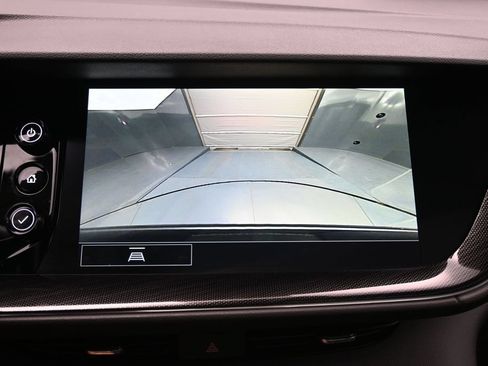 Used 2023 Buick Envision Essence w/ Sport Touring Package AWD/4WD image 25