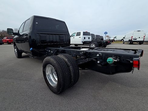 New 2026 RAM 3500 Tradesman w/ Chrome Appearance Group image 7