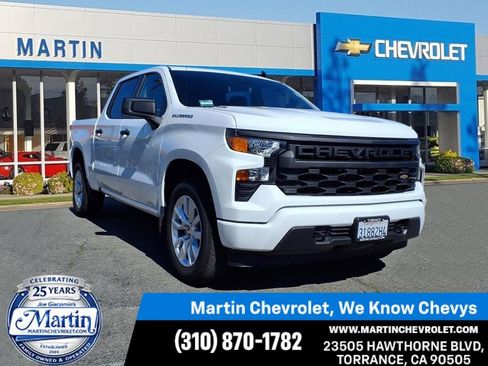 Used 2026 Chevrolet Silverado 1500 Custom image 1