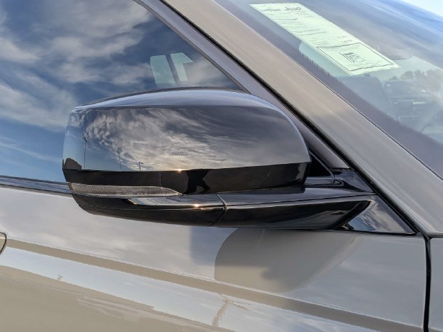 New 2027 Jeep Grand Cherokee Altitude RWD image 11