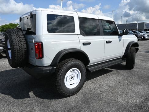 New 2026 Ford Bronco Heritage Edition AWD/4WD image 3