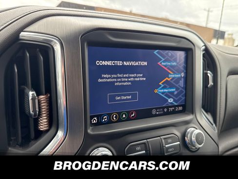 Used 2022 GMC Sierra 2500 Denali w/ Denali Ultimate Package AWD/4WD image 9