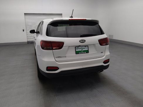 Used 2019 Kia Sorento FWD image 6