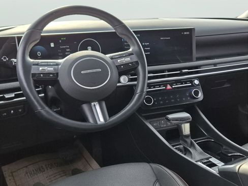 Used 2025 Hyundai Santa Cruz Limited image 13