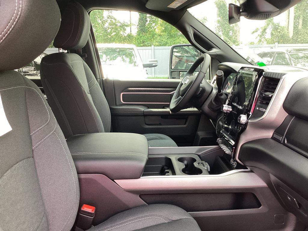 New 2026 RAM 3500 Big Horn AWD/4WD image 16