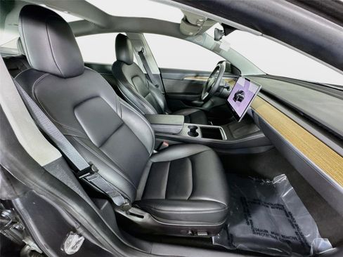 Used 2022 Tesla Model 3 Standard Range RWD image 26