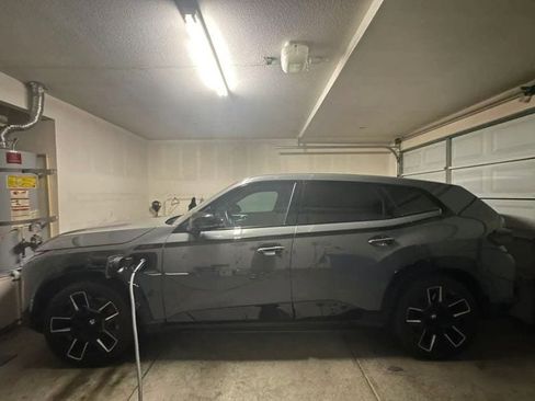 Used 2024 BMW XM Label Red image 2