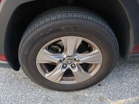 Certified 2023 Toyota RAV4 XLE image 4