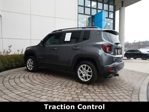Used 2022 Jeep Renegade Latitude w/ Convenience Group image 19