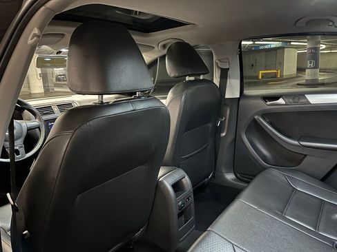 Used 2014 Volkswagen Jetta SE image 19