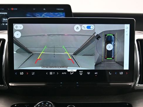 Used 2025 Ford Expedition Max Platinum image 22