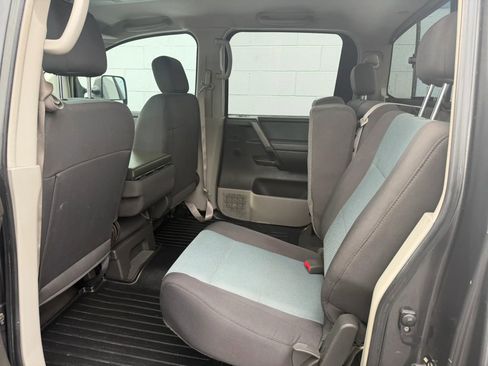Used 2004 Nissan Titan XE w/ (PRF) Preferred Pkg AWD/4WD image 16