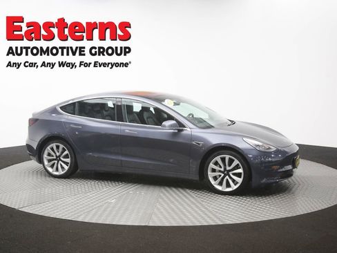 Used 2018 Tesla Model 3 Long Range RWD image 44