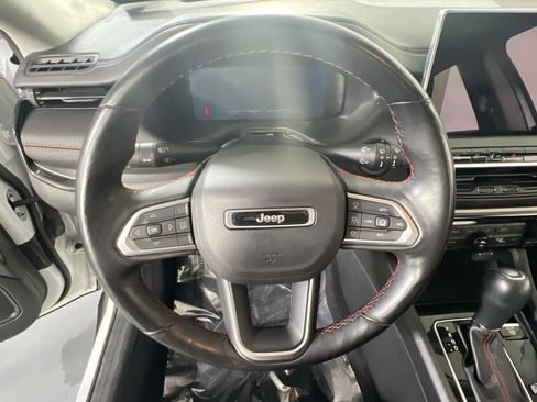 Used 2022 Jeep Compass Trailhawk w/ Trailhawk Elite Group AWD/4WD image 11