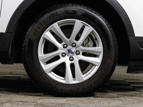 Used 2019 Ford Explorer XLT image 42