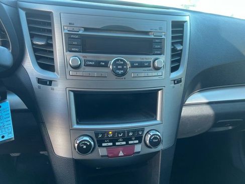 Used 2010 Subaru Legacy 2.5i image 14