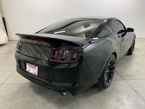 Used 2013 Ford Mustang Coupe image 21