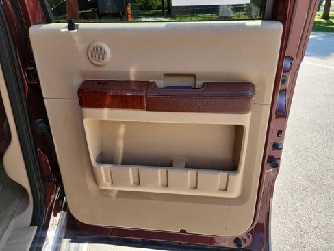 Used 2012 Ford F250 King Ranch w/ FX4 Off Road Pkg image 31