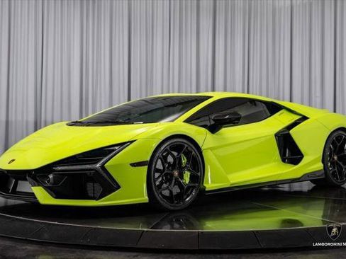 Used 2024 Lamborghini Revuelto AWD/4WD image 12