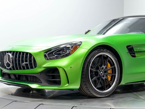 Used 2018 Mercedes-Benz AMG GT R Coupe image 4