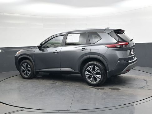 Used 2023 Nissan Rogue SV w/ SV Premium B Package image 7