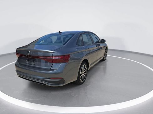 Used 2025 Volkswagen Jetta Sport FWD image 8