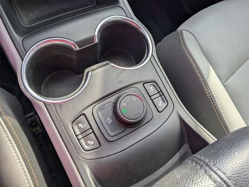 Used 2019 GMC Terrain SLT w/ Preferred Package image 25