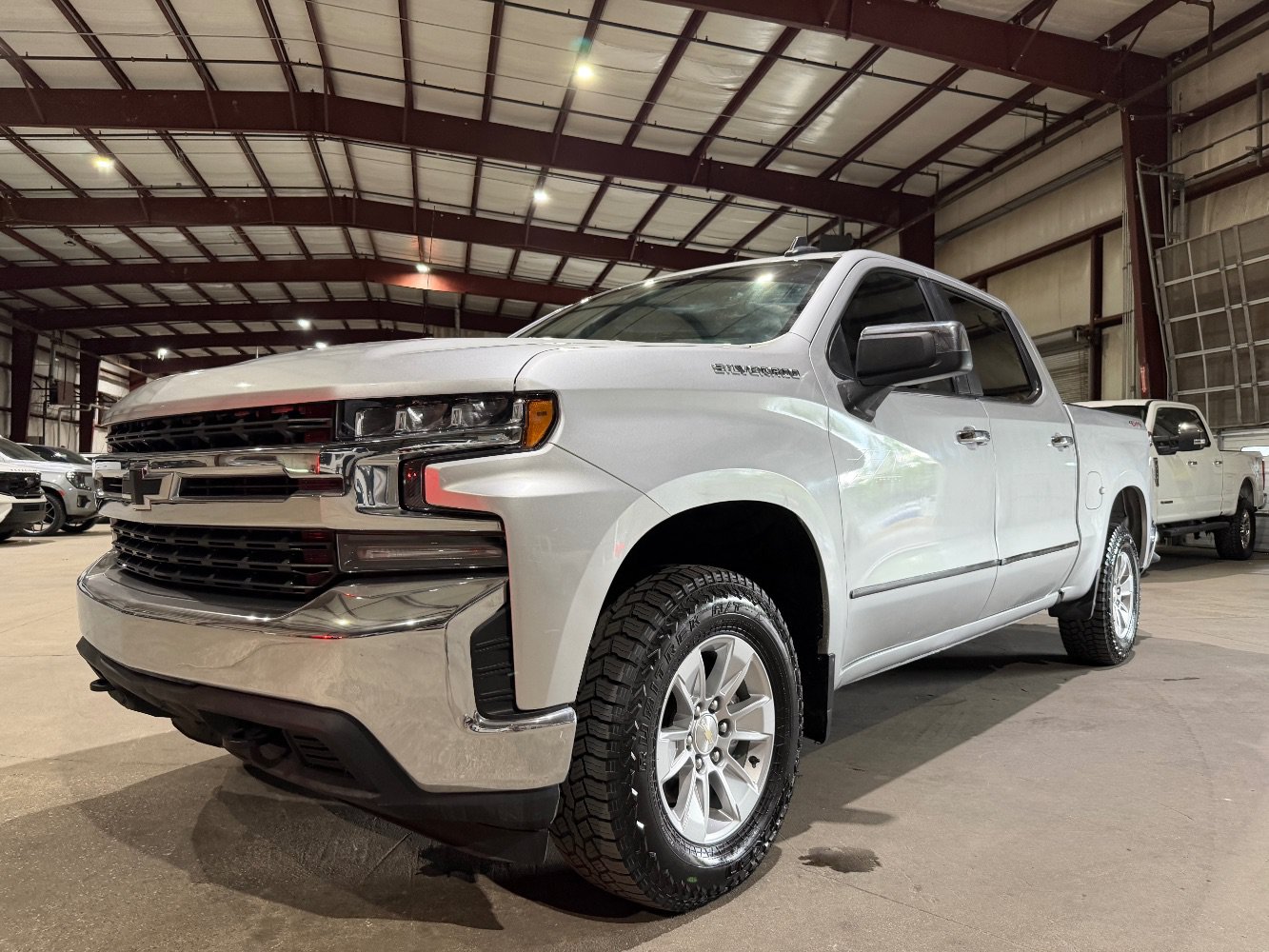 Used 2021 Chevrolet Silverado 1500 LT AWD/4WD image 9
