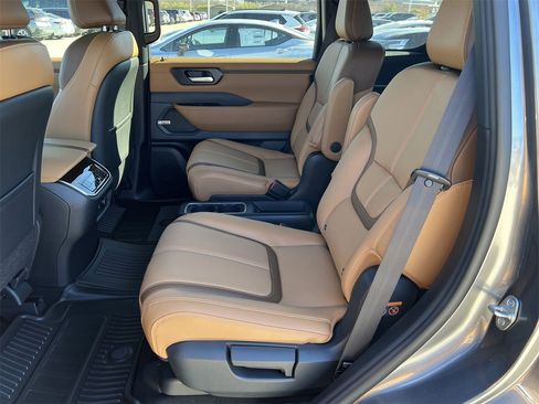 New 2026 Nissan Armada SL image 17