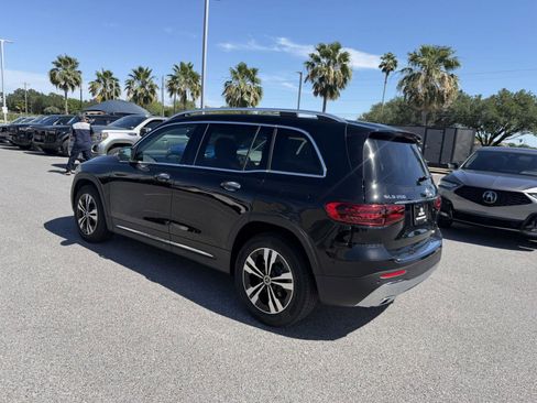 Used 2025 Mercedes-Benz GLB 250 image 17
