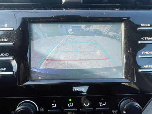 Used 2020 Toyota Camry LE FWD image 15