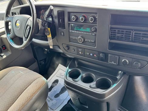 Used 2021 Chevrolet Express 3500 w/ Power Convenience Package RWD image 12