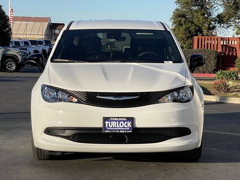 New 2026 Chrysler Voyager LX FWD image 6