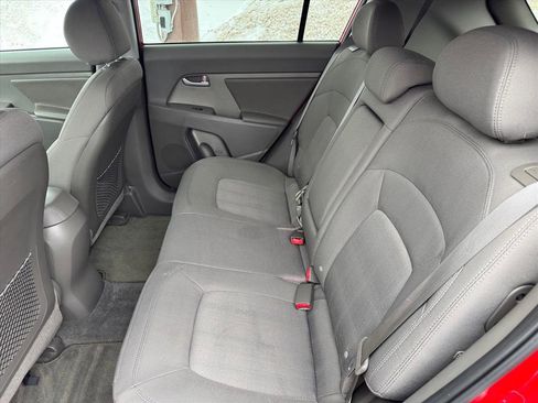 Used 2012 Kia Sportage LX image 7