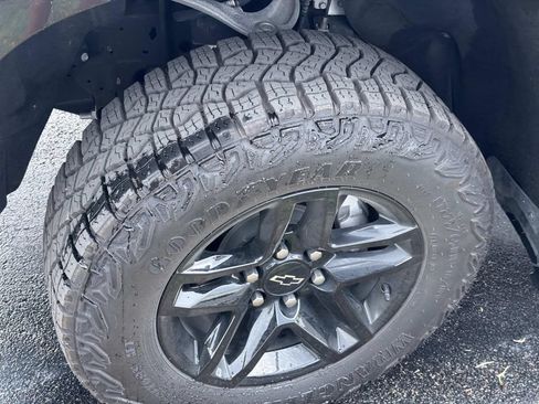 Used 2024 Chevrolet Silverado 1500 Custom Trail Boss AWD/4WD image 8