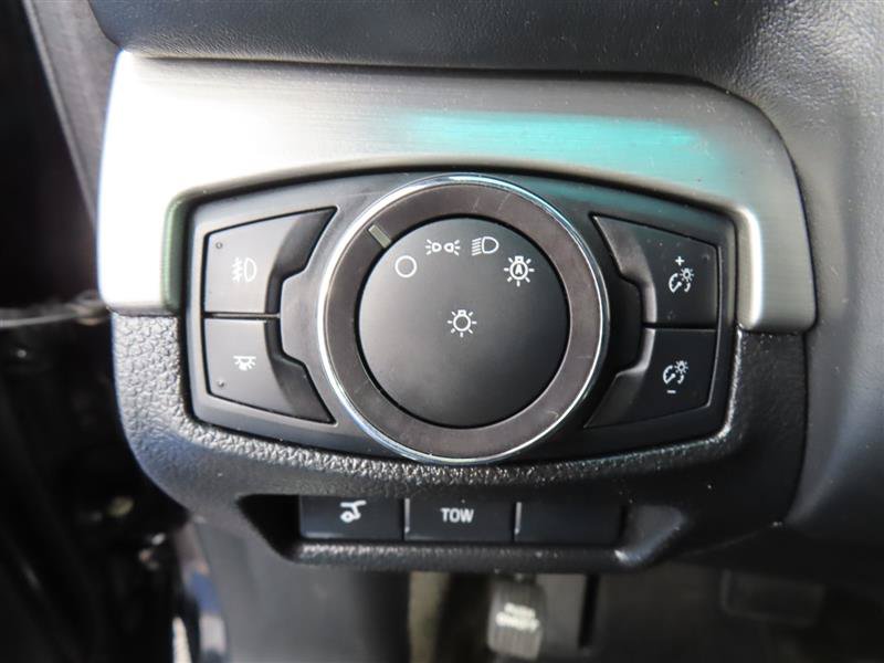Used 2017 Ford Explorer Platinum AWD/4WD image 16