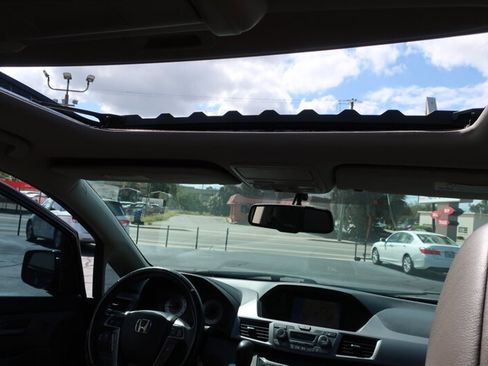 Used 2013 Honda Odyssey Touring image 36