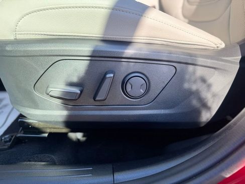 Certified 2025 Hyundai Tucson SEL image 18