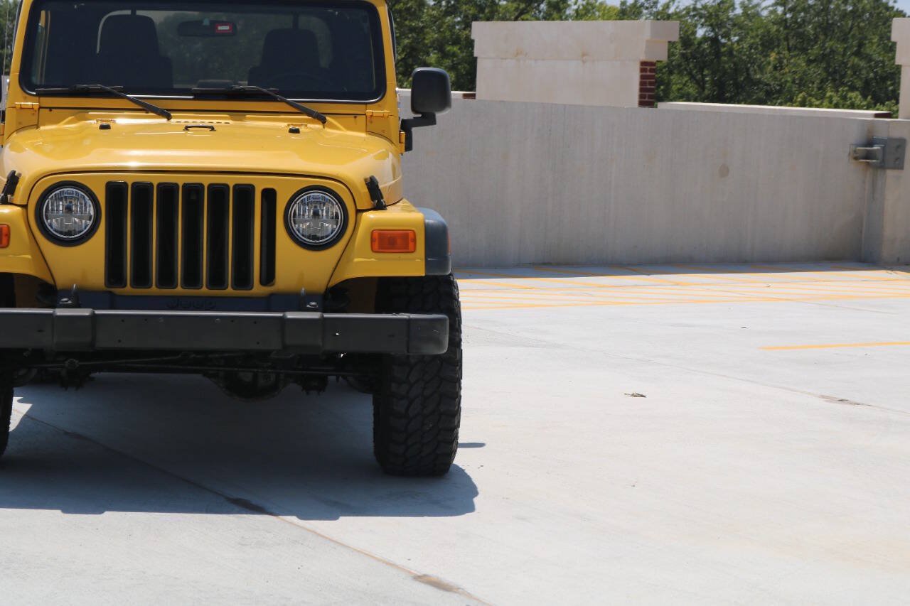 Used 2004 Jeep Wrangler X w/ Convenience Group AWD/4WD image 22